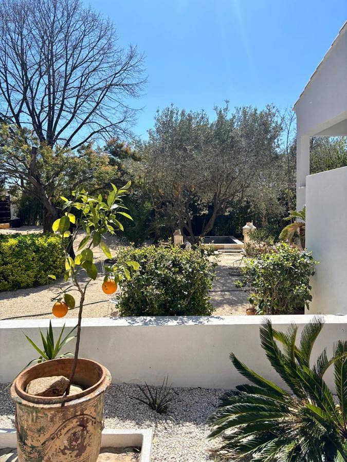 Location de vacances pour 6 personnes, avec piscine ainsi que balcon et jacuzzi à Marguerittes - 2