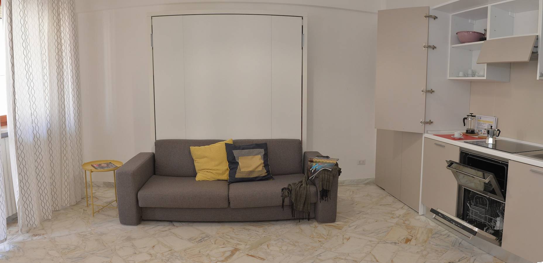 Estudio entero, Elegante Estudio con Balcón Vista al Mar en Maiori - 30 m² in Maiori, Costa Amalfitana