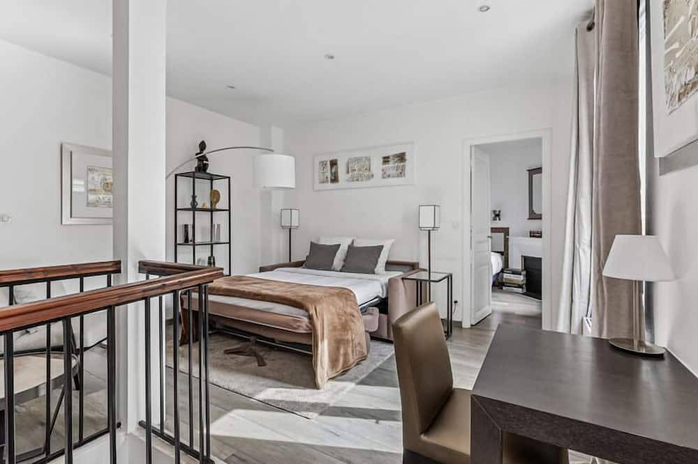 Ganze Wohnung, Apartment-Eigenes Badezimmer-Gartenblick in Bagnolet, Seine-Saint-Denis
