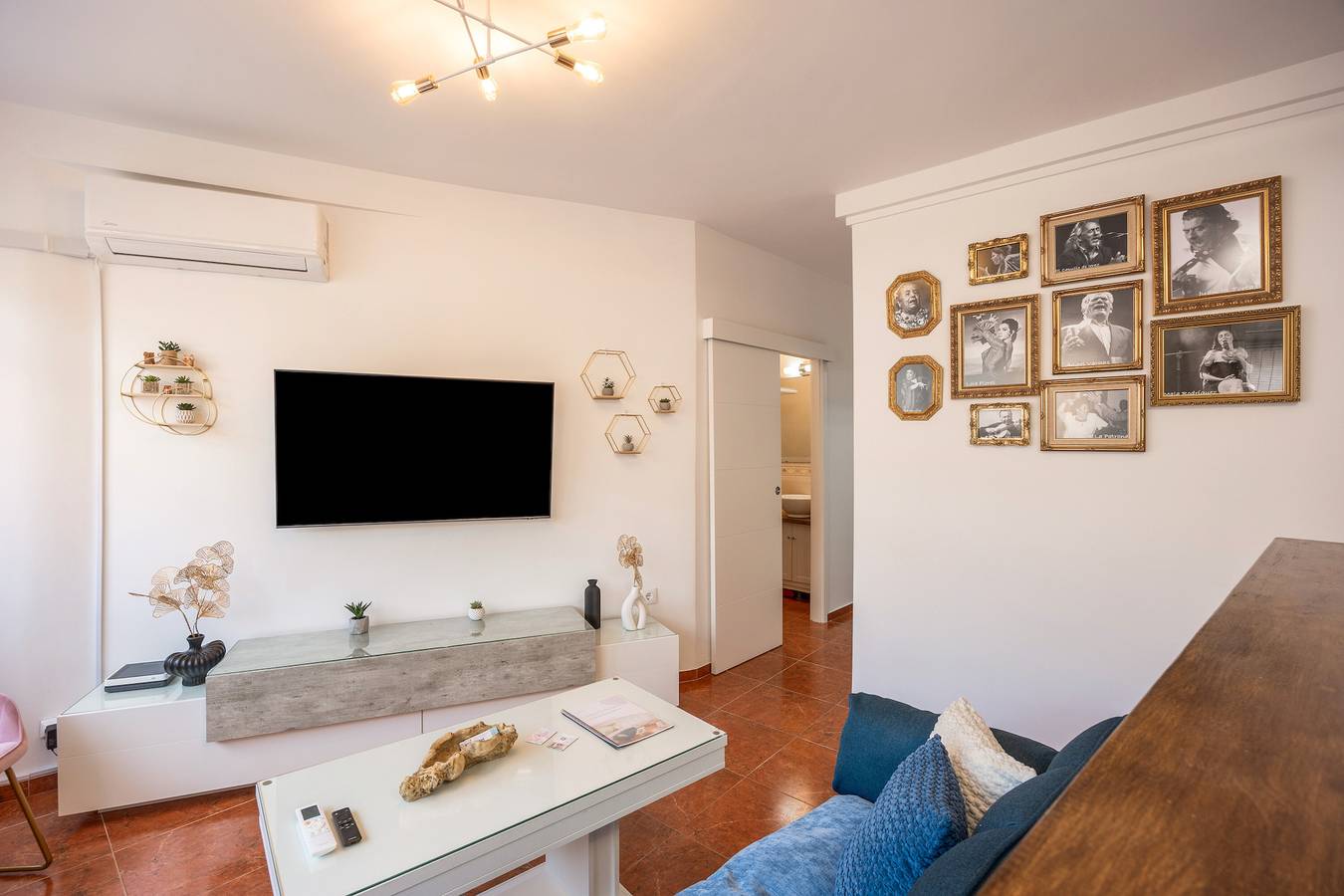 Apartamento inteiro, Apartamento 'Apto La Justicia' com Terraço Partilhado, Wi-Fi e Ar Condicionado in Jerez de la Frontera, Costa de la luz