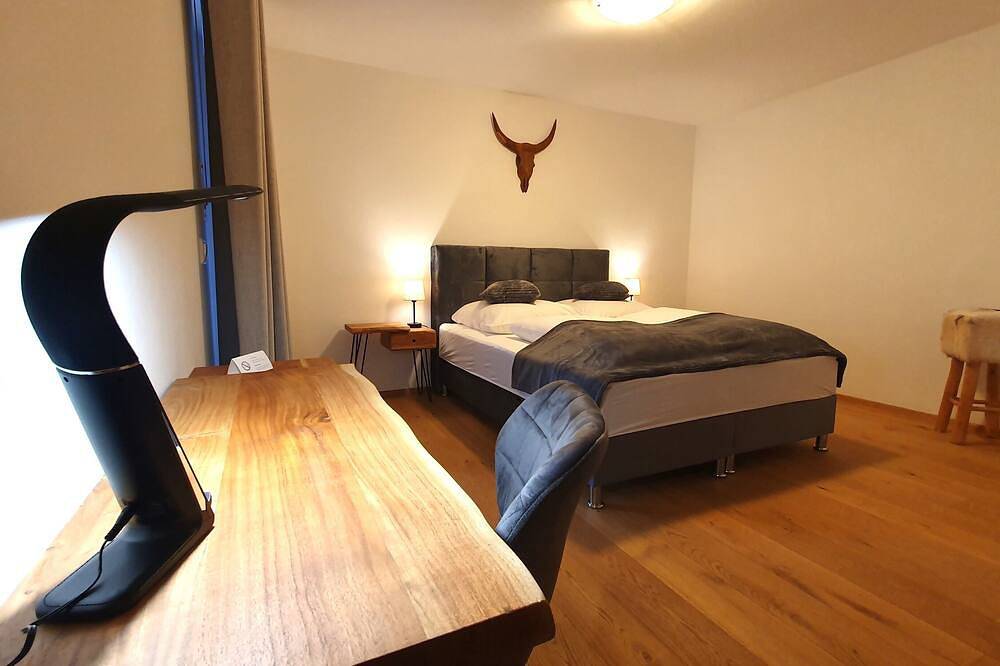 Ganze Wohnung, Gutshof Alpenblick am Simssee - Salzburg Suite in Stephanskirchen, Landkreis Rosenheim
