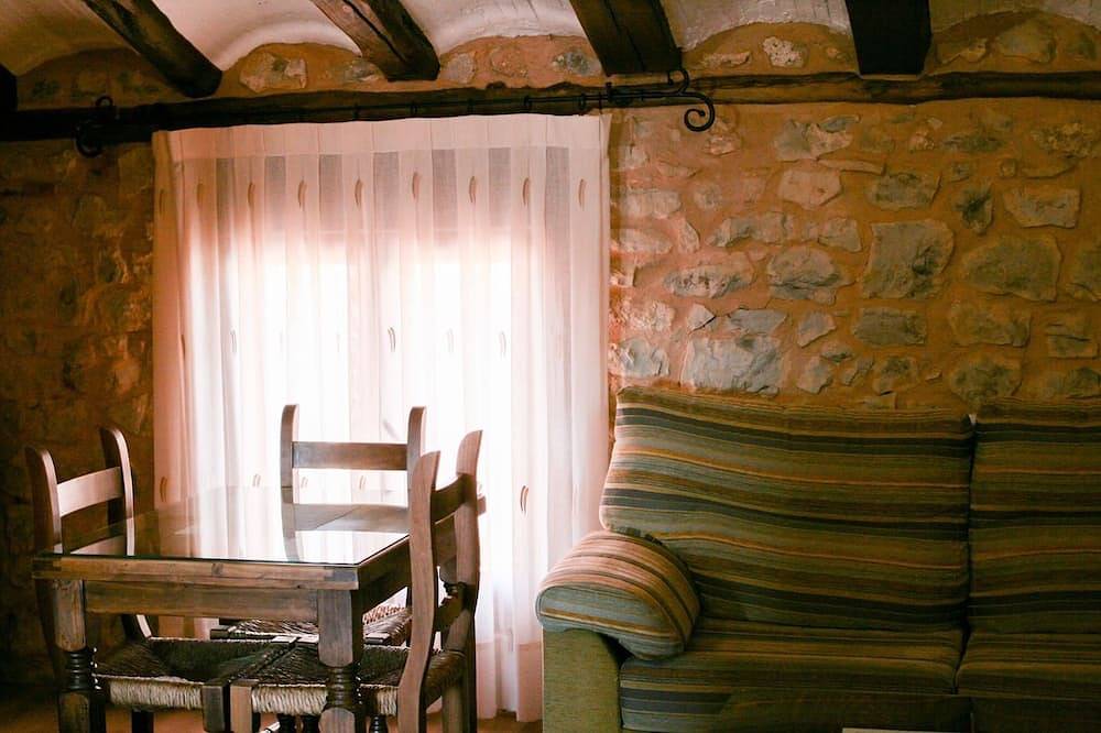 Casa del Agüelo für 2 personen in Cella, Teruel und Umgebung