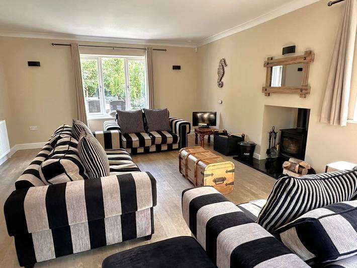 Gîte pour 12 personnes, avec jardin et terrasse, animaux acceptés dans Blakeney - 2