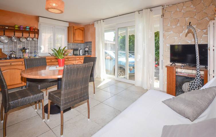 Appartement confortable avec piscine, Wi-Fi et parking près de la rivière La Gravona in Cuttoli-Corticchiato, Région d'Ajaccio