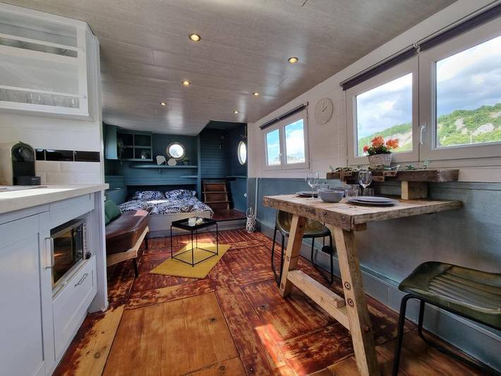 Bateau pour 3 personnes, avec terrasse, animaux acceptés dans Grand Est - 3