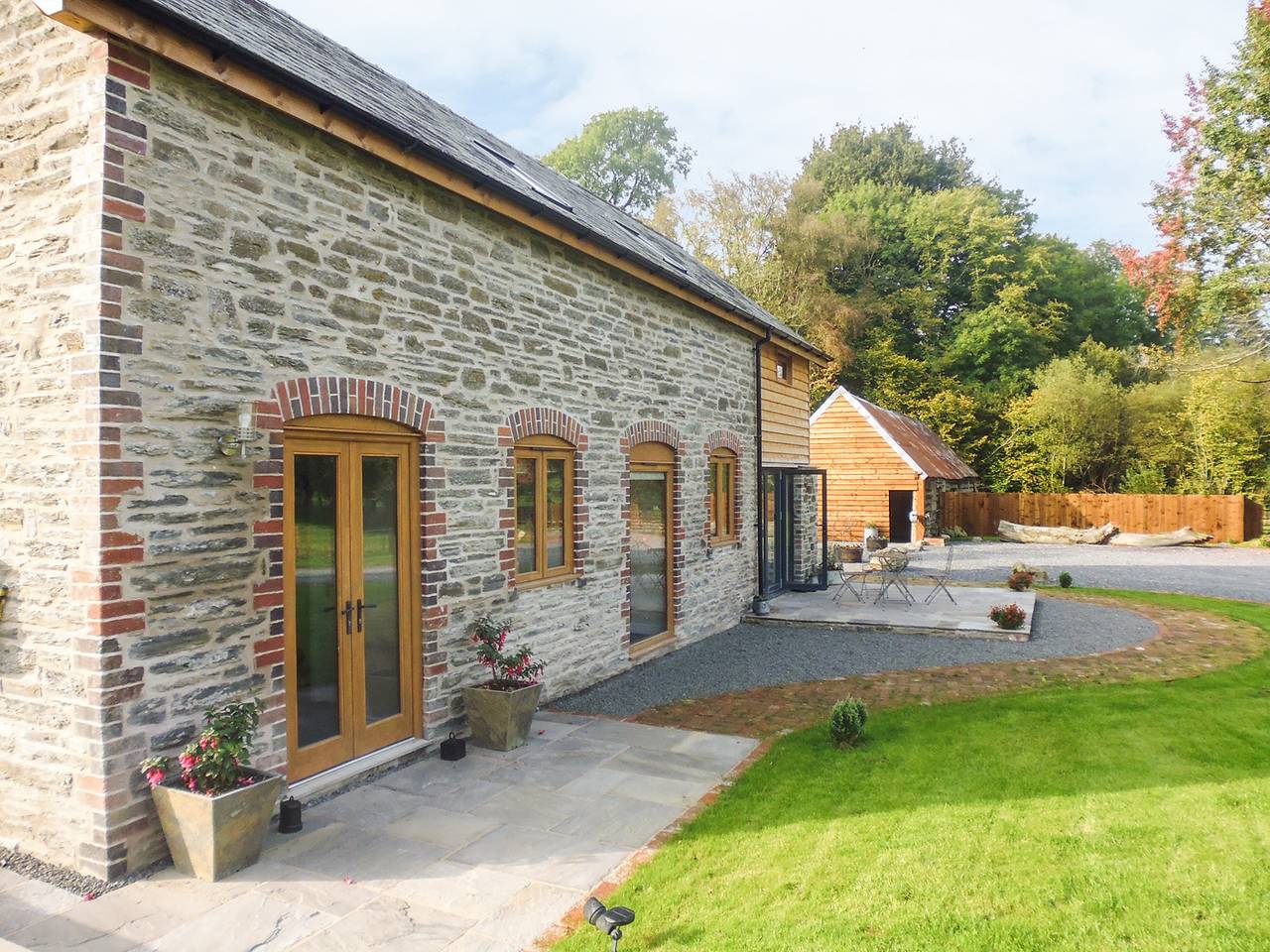 Tynddol Barn in Powys