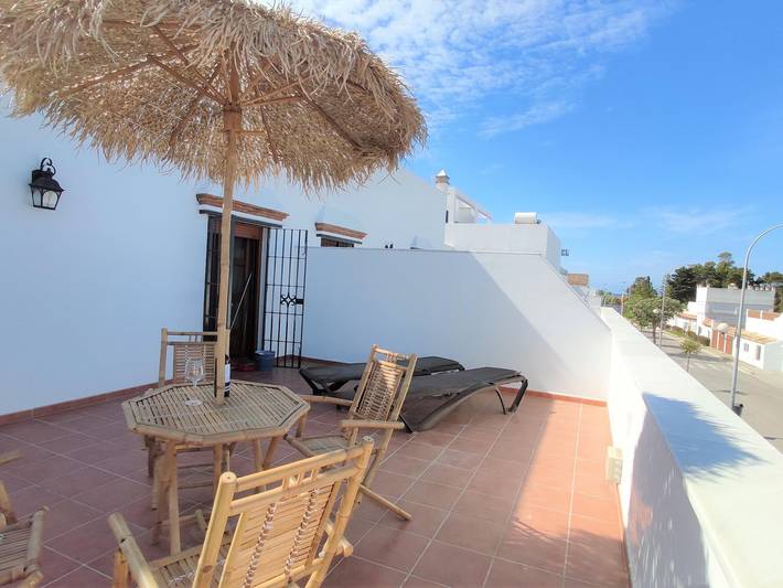 Apartamento para 3 personas, con terraza y vistas al mar en Conil de la Frontera