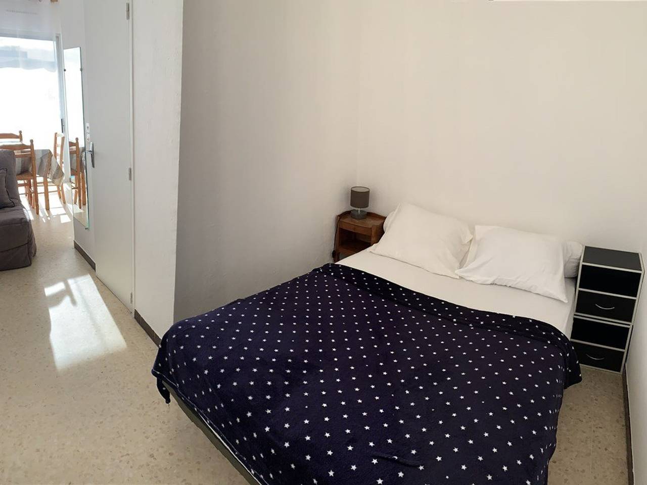 Ganze Wohnung, Gemütliches T1 am Étang de Thau, 2. Stock, Aufzug, Haustiere erlaubt, 2 Personen, Südwestlage in Balaruc-les-Bains, Côte d'Améthyste