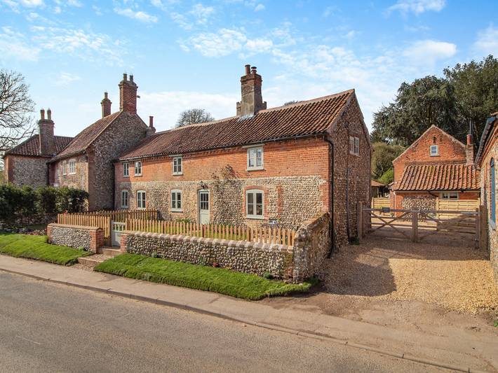 Cottage for 4 people, with garden, with pets in Norfolk