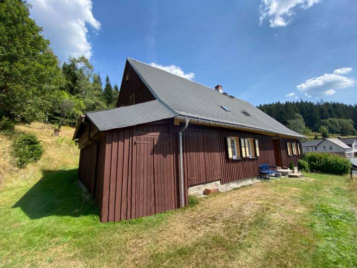 Ferienhaus für 6 Personen, mit Terrasse und Garten sowie Ausblick in Klingenthal - 2