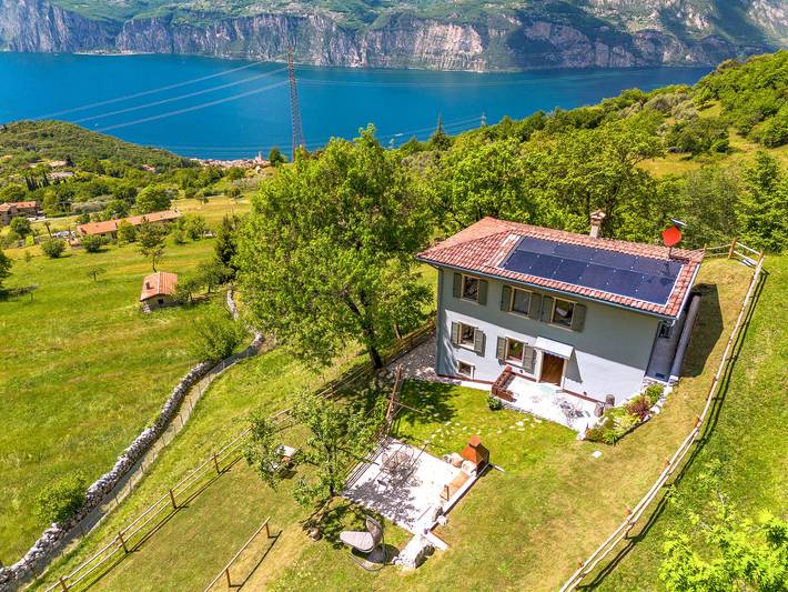 Villa für 5 Personen, mit Terrasse und Garten sowie Seeblick in Malcesine