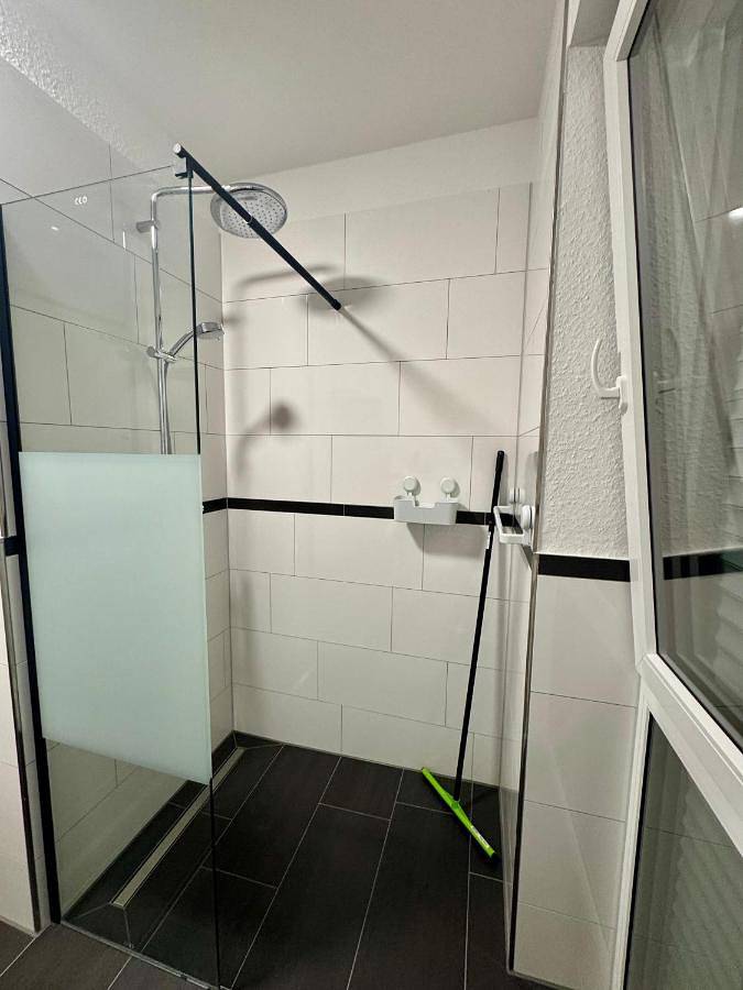 Ferienwohnung für 7 Personen, mit Balkon und Terrasse sowie Garten und Ausblick in Kürten - 2