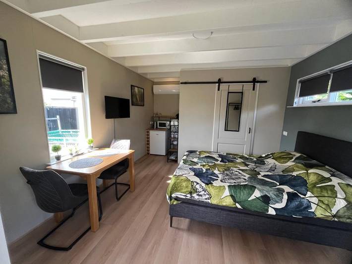 Vakantiehuis voor 2 personen, with terras and tuin as well as uitzicht in Emmen