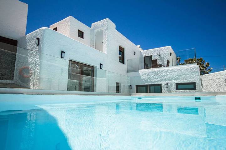 Villa für 8 Personen, mit Terrasse - 1