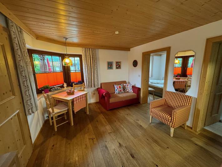 Ferienwohnung für 2 Personen, mit Terrasse und Ausblick sowie Garten in Virgen - 4