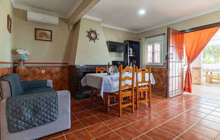 Gemütliches Olvera Apartment mit Pool & WiFi in Olvera, Pueblos Blancos
