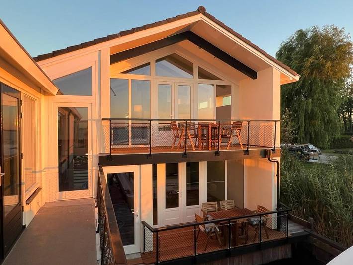 Vakantiehuis voor 2 personen, with Balkon and Terras as well as Tuin and Zwembad in Loosdrecht