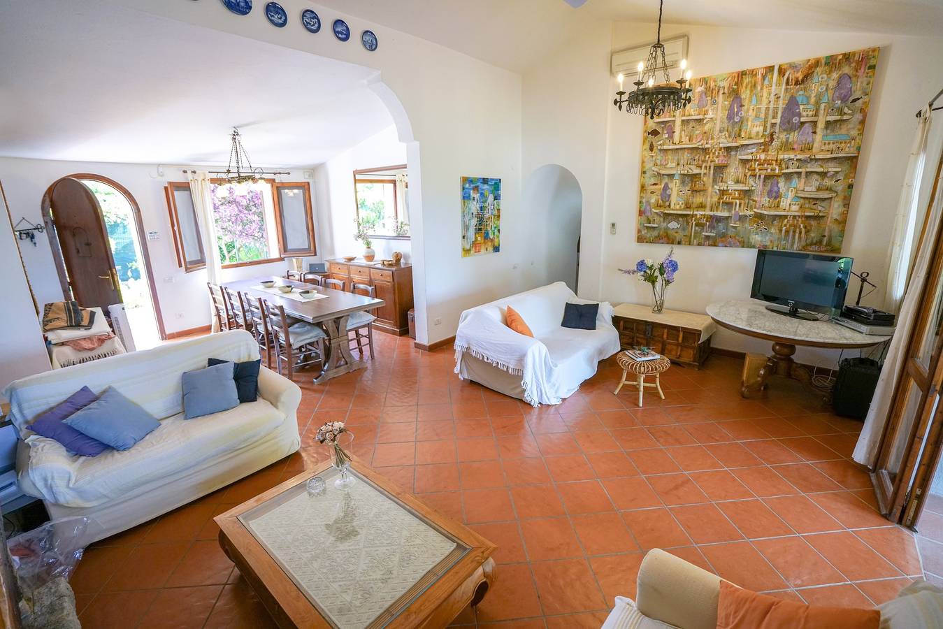 Villa Pounamu: Traumhafte Villa mit Pool direkt am Meer in Torre delle Stelle, Maracalagonis