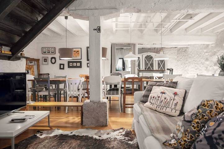 Casa vacanza per 12 persone, con balcone e giardino - 1