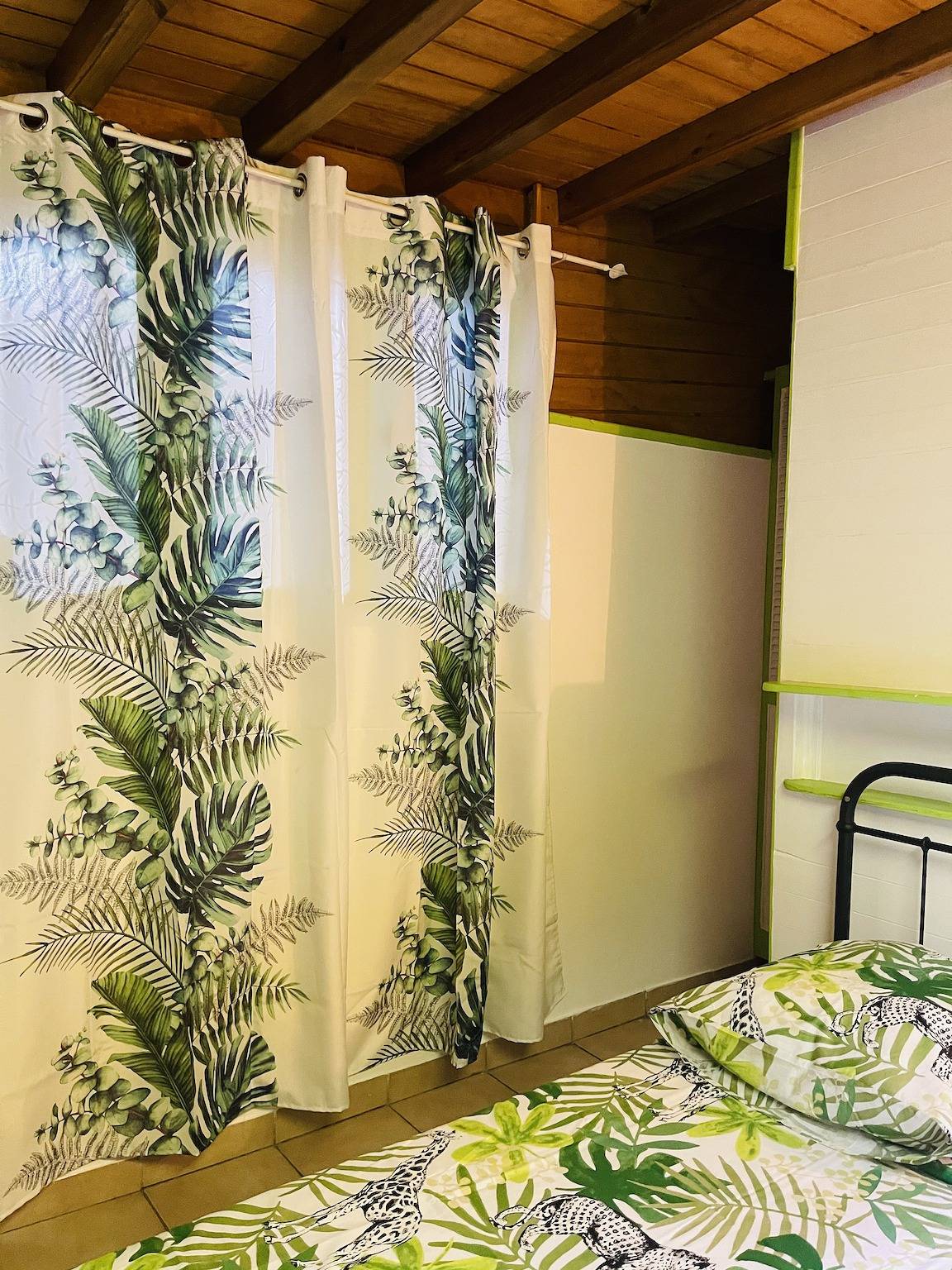 Entire studio, Charming Studio in Basse Terre, Garden View, 15 m² in Basse-Terre, Guadeloupe (Caribbean)