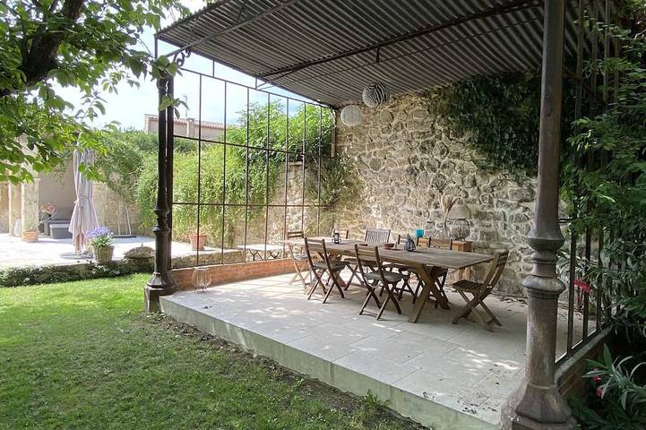 Maison de ville avec piscine et jardin privé in Pélissanne, Région d'Aix-en-Provence