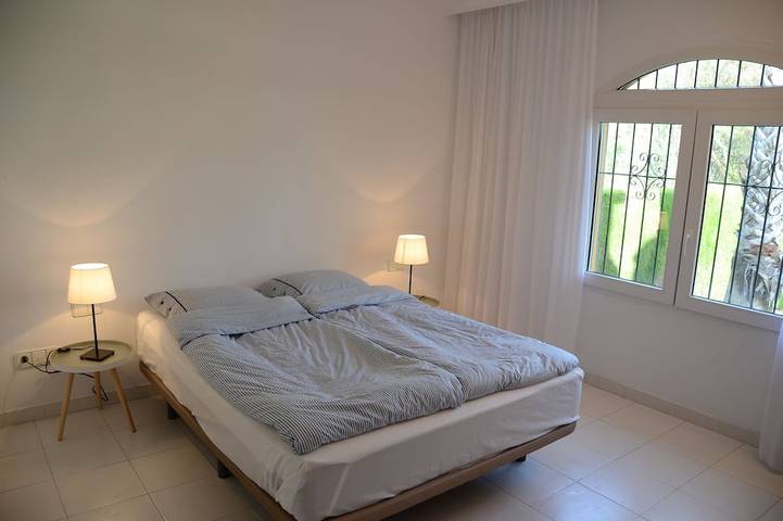 Große Villa an der Costa Blanca in Campo de Golf Villamartin nahe am Meer in Brisas y Golf, Orihuela
