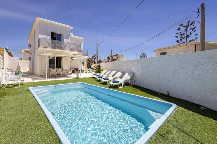 Villa für 8 Personen mit Garten in Santa Maria del Focallo, Ispica