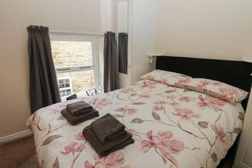 Log Cabin for 4 People in Richmond (Yorkshire), North Yorkshire, Photo 1