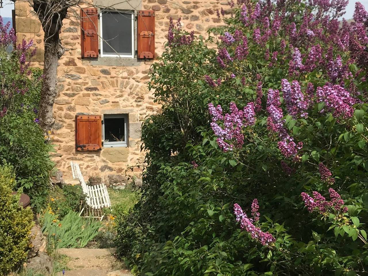 Retraite pour Couple dans Maison de Vigne avec Terrasse in Tailhac, Haute-Loire