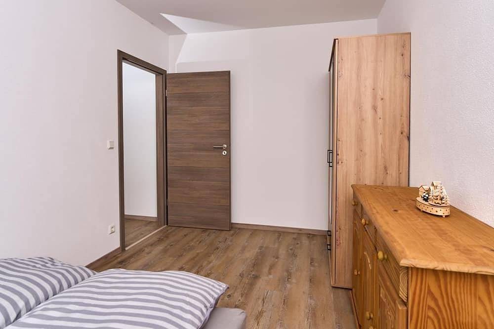 Ganze Wohnung, Ferienwohnung Buks - 2-Bett-Ferienwohnung Bad/Wc, bis 3 Personen in Mehren, Vulkaneifel