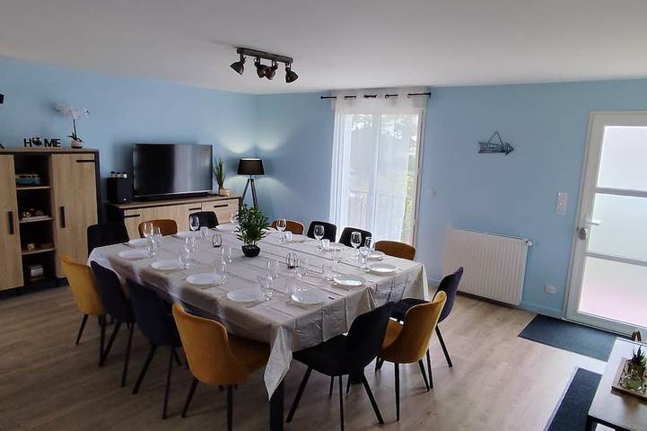 Ferienhaus für 14 Personen, mit Pool und Garten sowie Whirlpool