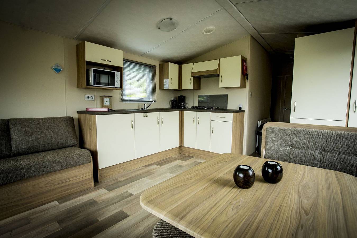 Recreatiepark Duinhoeve — Vlinder Lodge | 5 Personen in Nordbrabant