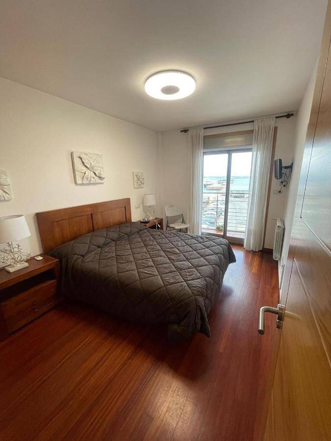 Apartamento entero, Three-Bedroom Apartment in Praia da Banda do Río (Bueu), Bueu