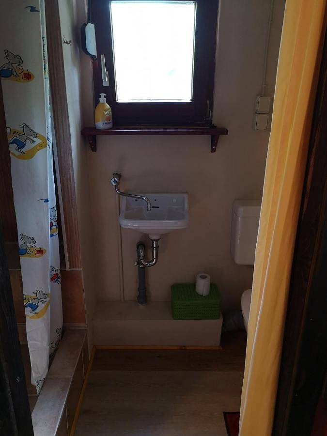 Ganze Wohnung, One-Bedroom Apartment in Gützkow, Vorpommern Greifswald