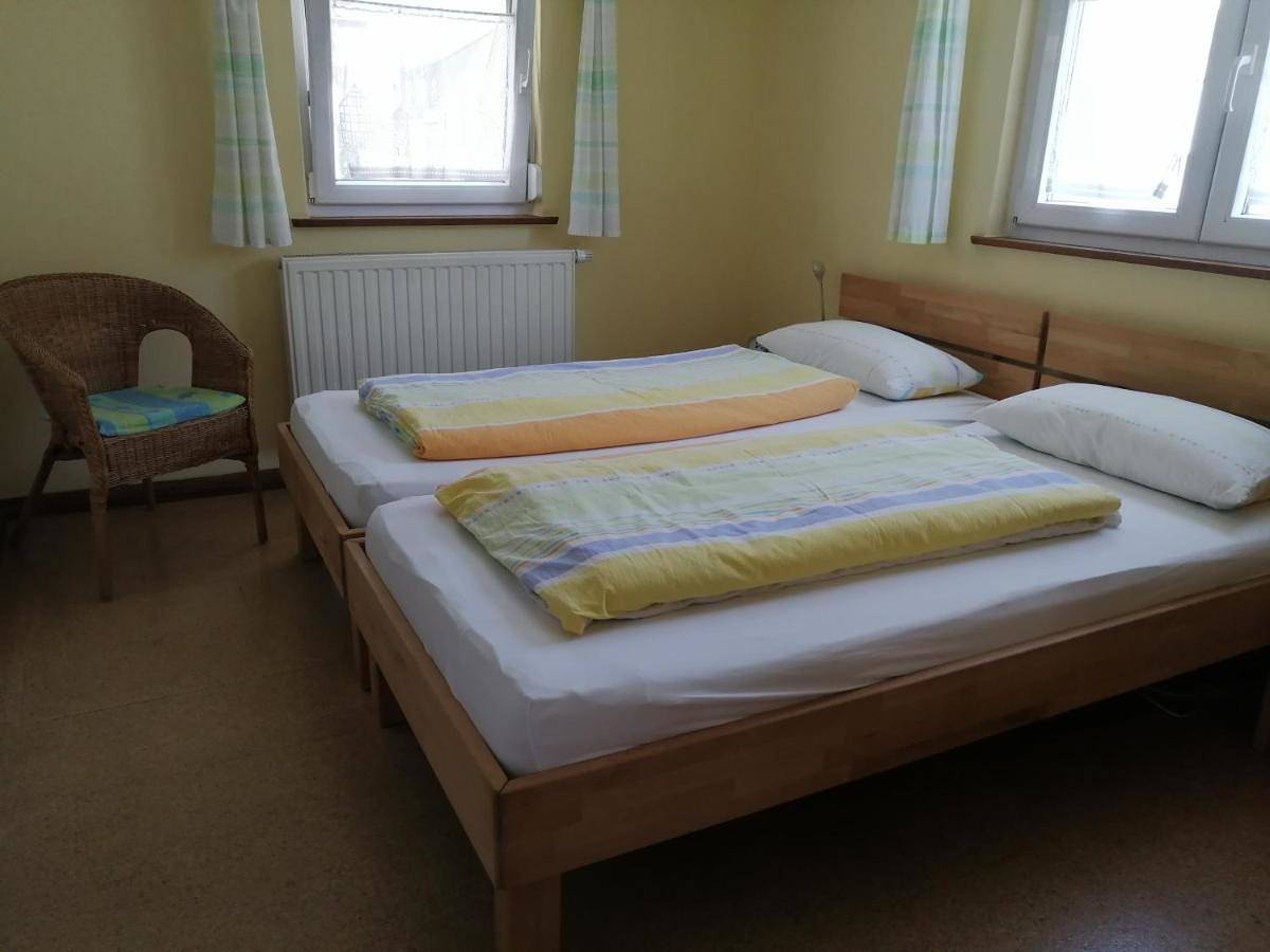 Geheel vakantieappartement, Double Room with Balcony in Tübingen, Neckar-Alb