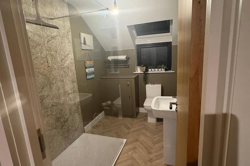 Ganze Wohnung, Apartment-Deluxe-Eigenes Badezimmer-Strassenblick-2nd floor in Portrush, Grafschaft Antrim