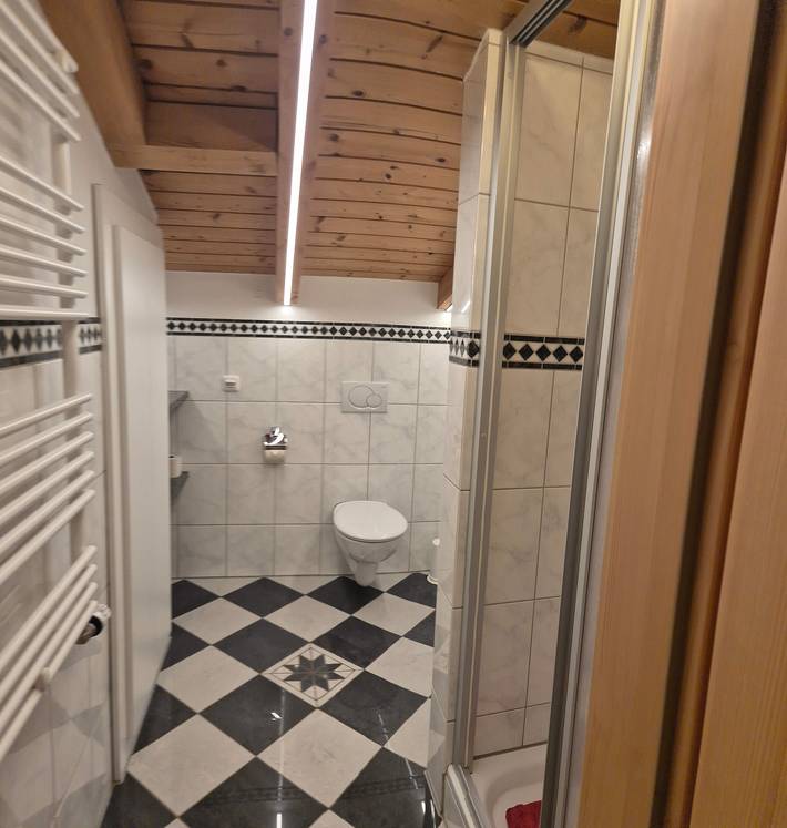 Ganze Ferienwohnung, Unterlandtal Ferienwohnungen - Ferienwohnung Adlerhorst, 2-4 Personen, 2xDU/Wc, Whirlpool,Balkon,2 Schlafzimmer in Ramsau bei Berchtesgaden, Berchtesgadener Alpen
