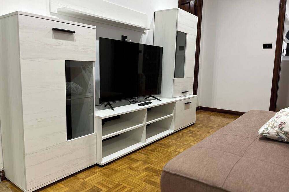 Entire apartment, Artur Iii Apartment (University) in Ourense, Ourense Region