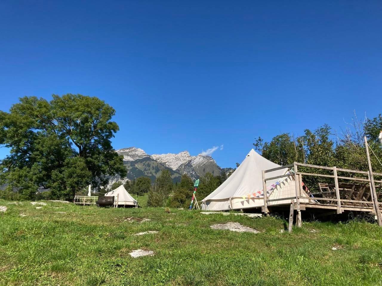 Apartamento vacacional entero, Apartamento de vacaciones para 4 personas con jardín in Lago de los Cuatro Cantones