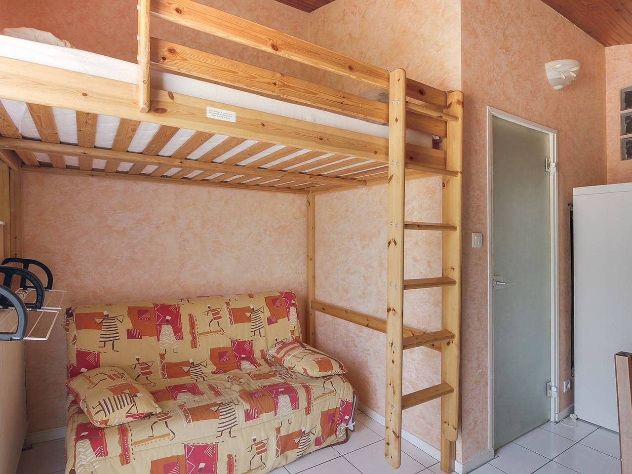 Ganze Wohnung, 2-Zimmer-Wohnung, 6 Pers, direkt an der Piste, gemütlich in La Mongie, Bagnères-de-Bigorre