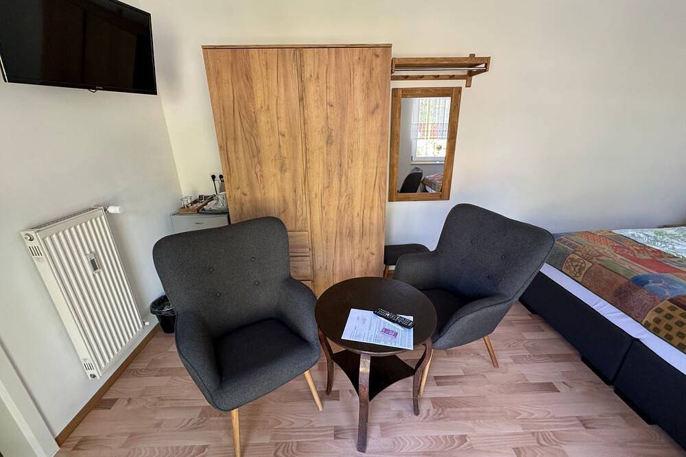 Doppelzimmer 8 - Bed & Breakfast am Waldgürtel in Forst (Lausitz), Lausitz