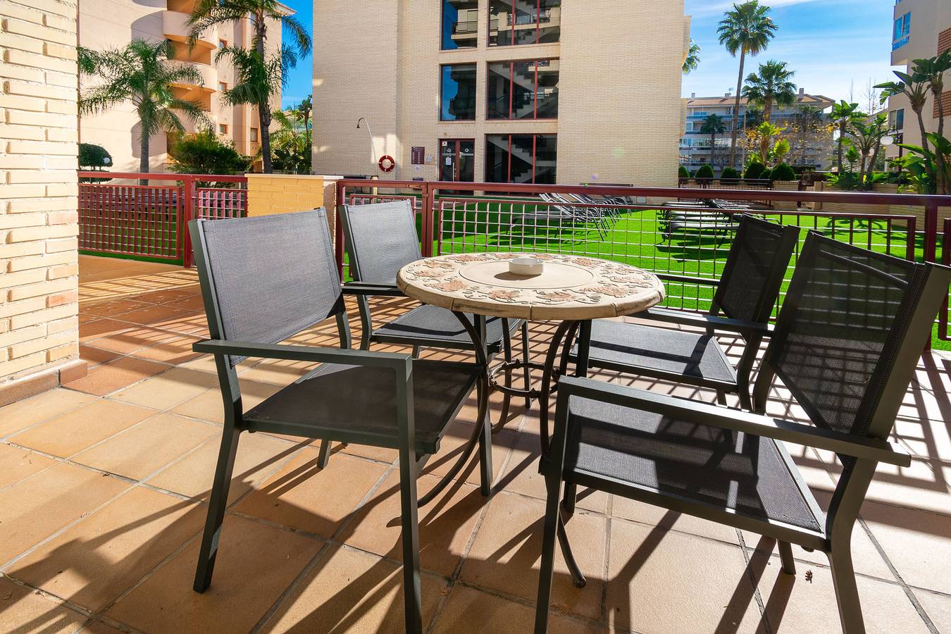 Hel leilighet, Ferieleilighet for 4 personer med badebasseng in L'Albir, Albir