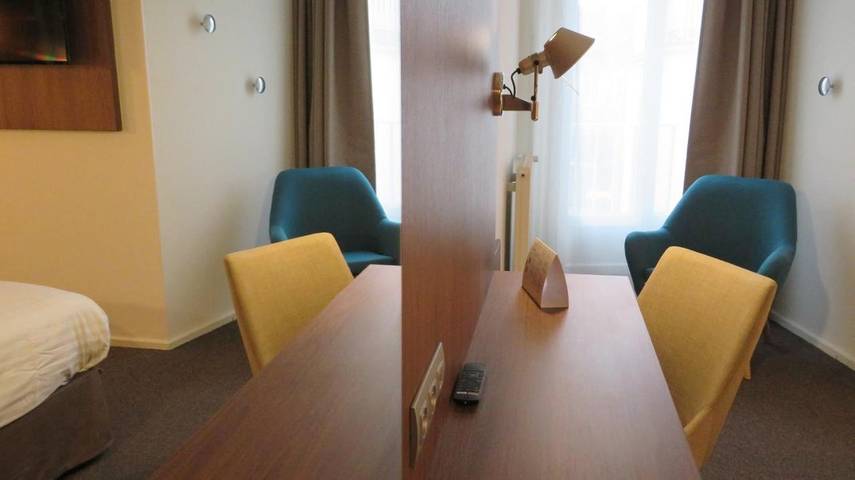 Hôtel pour 2 personnes, avec terrasse, animaux acceptés à Chartres - 4