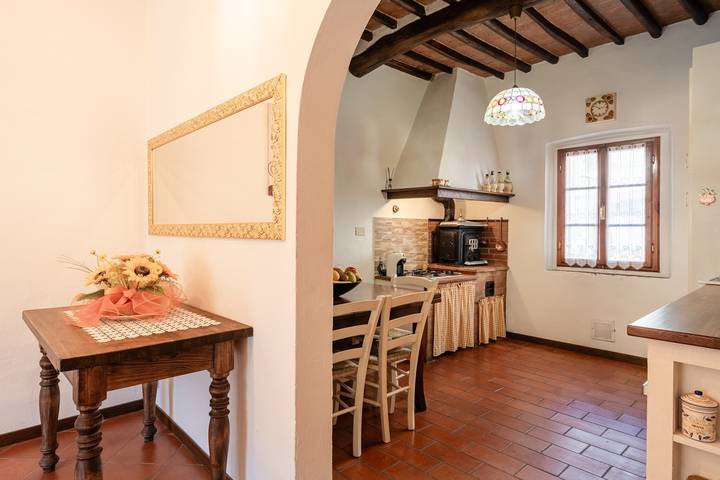 Casa Ilaria Vicopisano: appartamento accogliente nel cuore del borgo medievale in Vicopisano, Pisa e dintorni