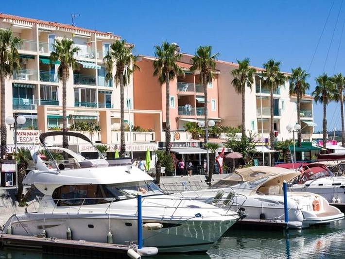 Gîte pour 4 personnes, avec terrasse dans Office de Tourisme d'Argelès sur Mer - 2