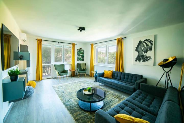 Villa für 18 Personen, mit Garten und Whirlpool sowie Pool, mit Haustier am Balaton