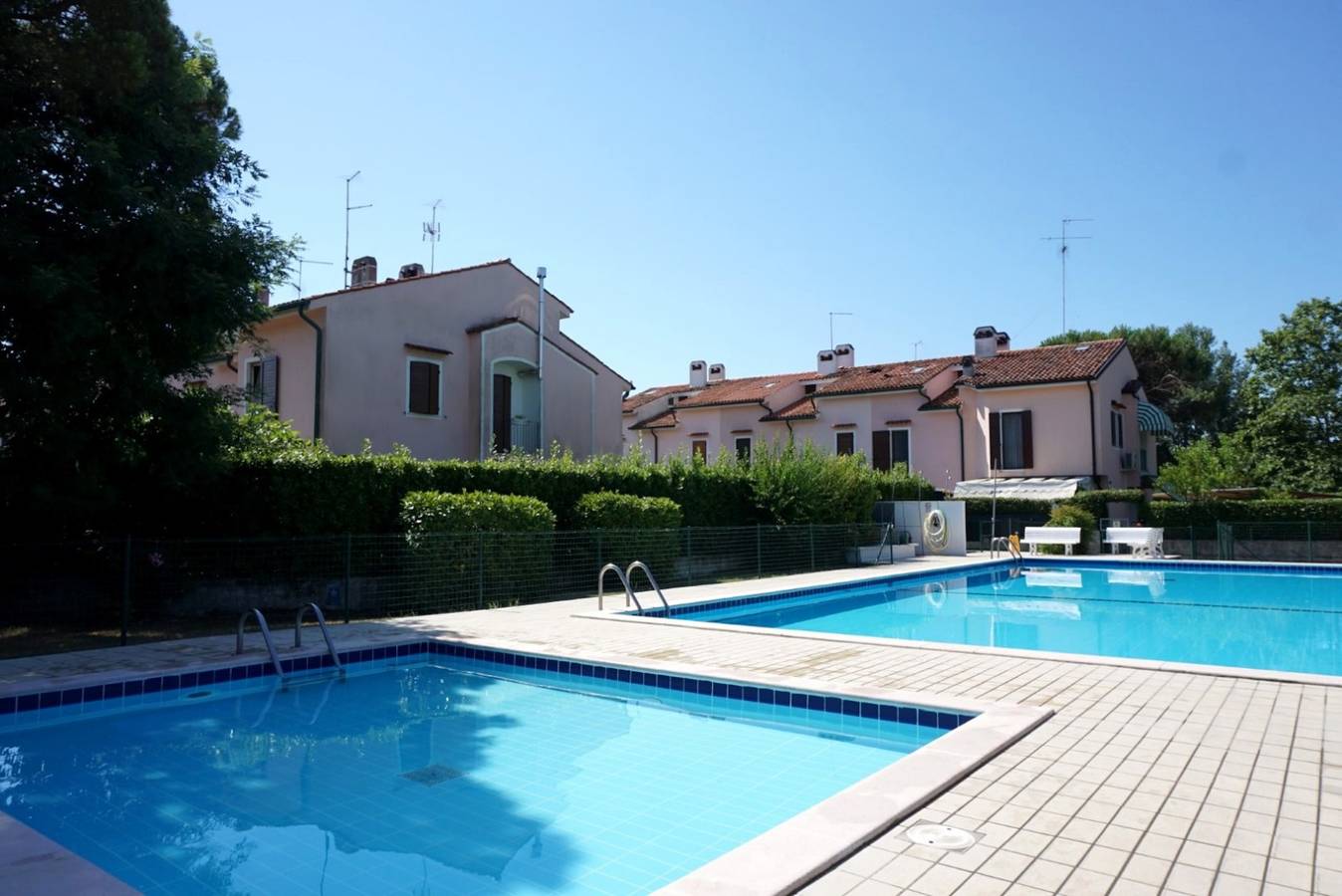 Helle Villa in ruhiger Residenz in Porto Santa Margherita, Caorle