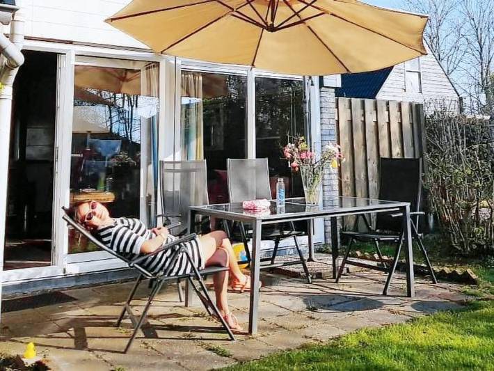 Ferienhaus für 5 Personen, mit Terrasse und Garten sowie Sauna in Friesland - 3