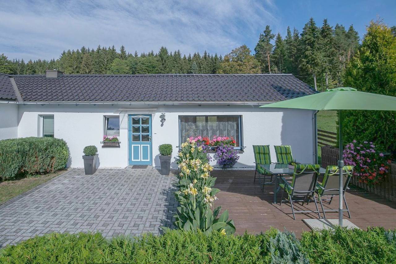 Ferienhaus Nadine 2023 komplett saniert in Bad Brambach, Chemnitz und Umgebung