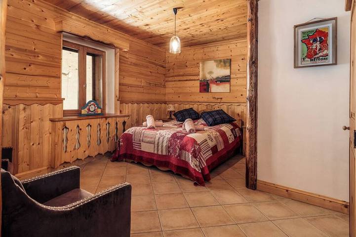 Beautiful, authentic mountain house with view. in Macizo del Mont Blanc